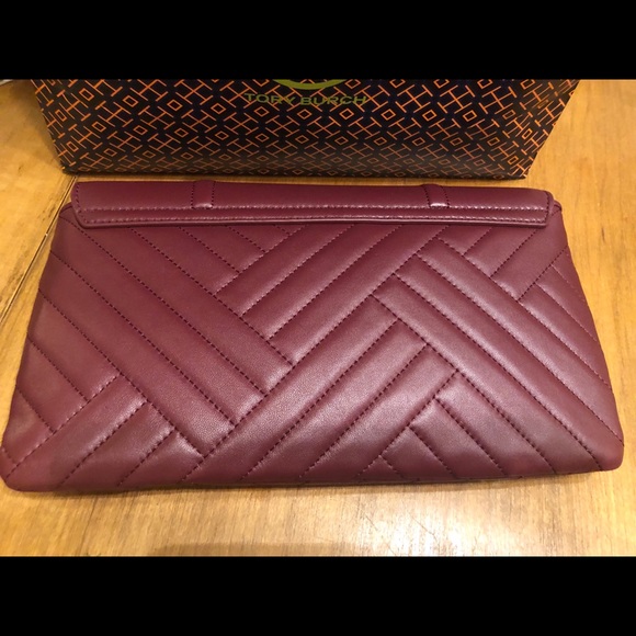 Tory Burch Alexa Clutch Quilted Shoulder Bag - Picture 4 of 7